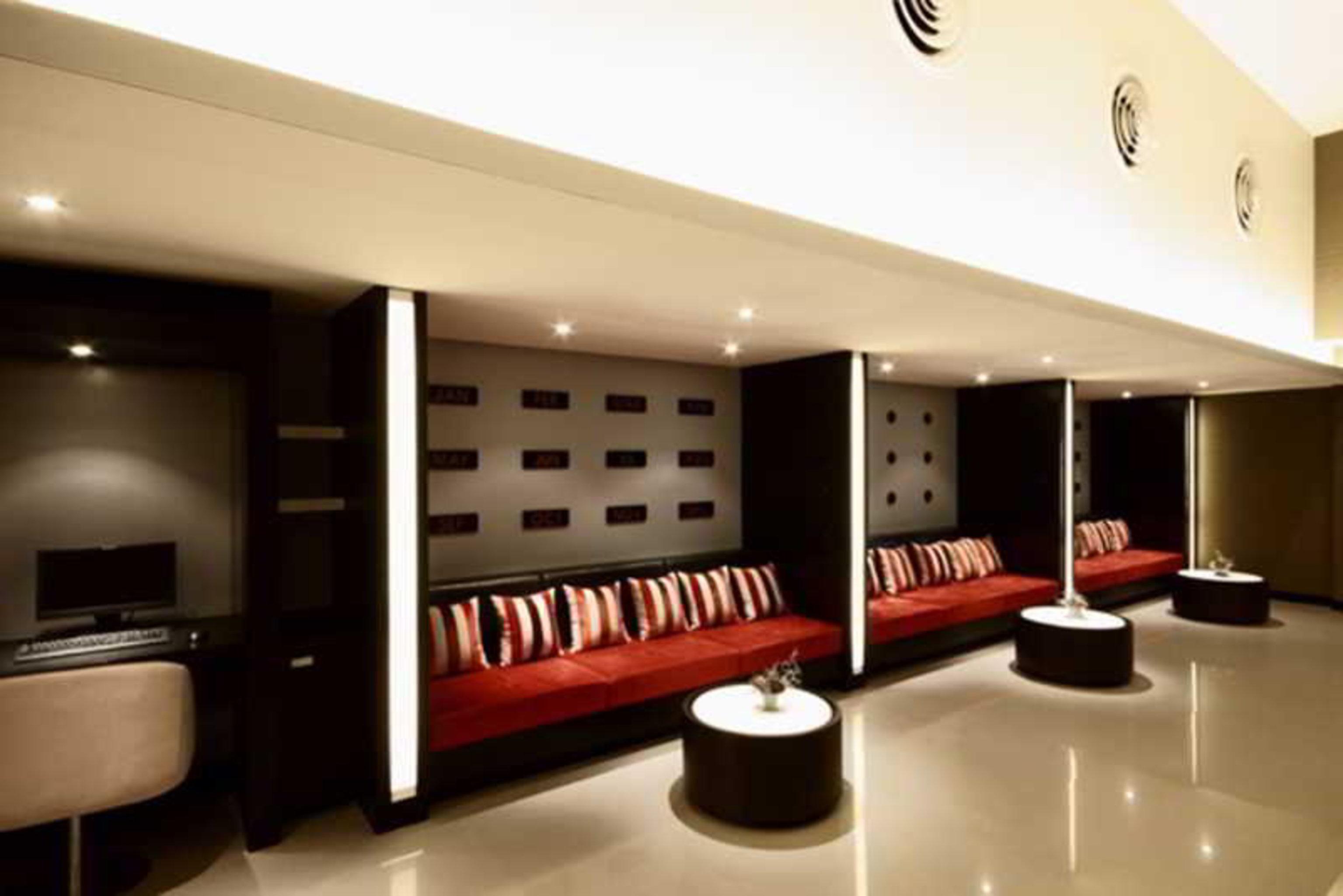 Tsix5 Hotel Паттая Екстер'єр фото
