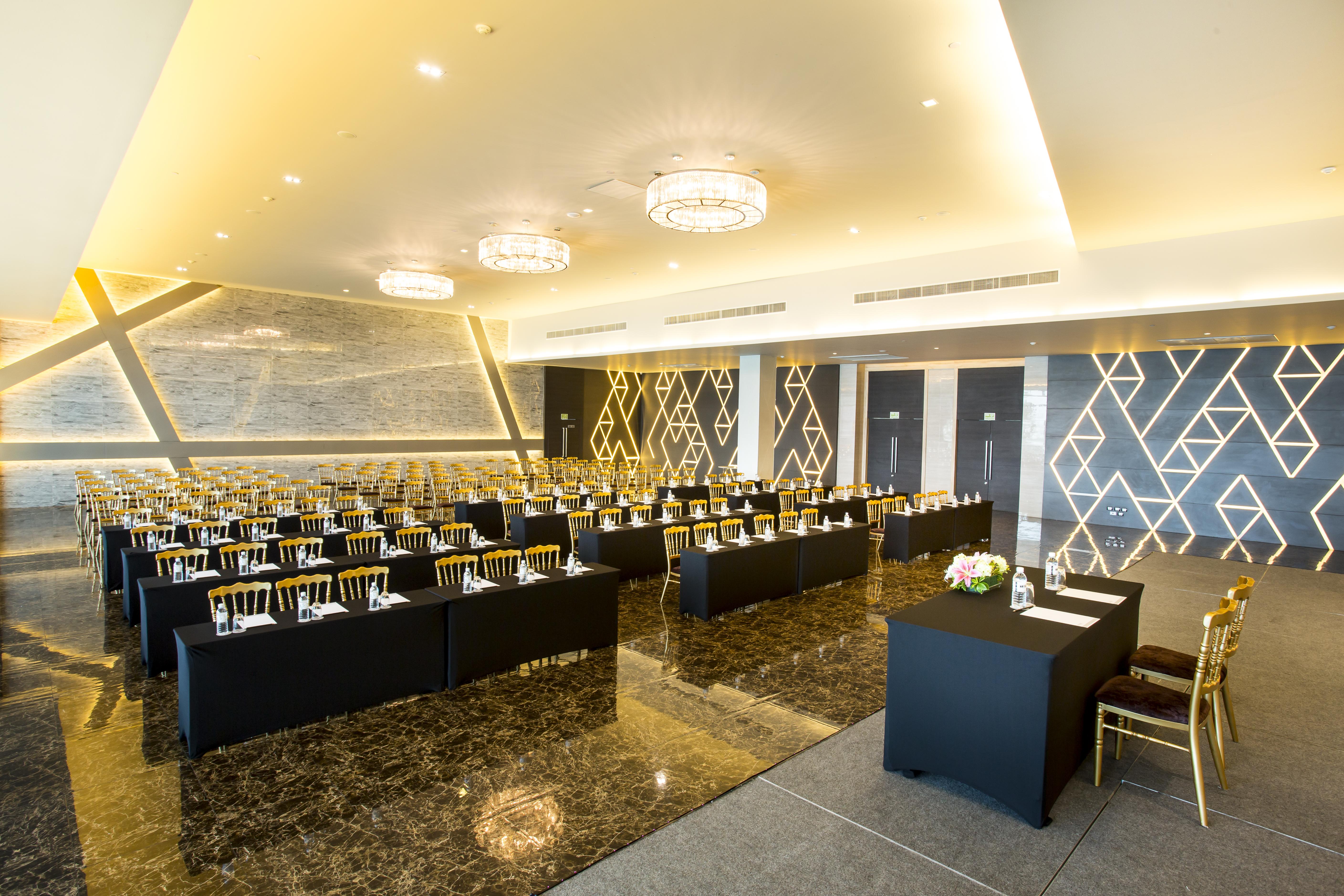 Tsix5 Hotel Паттая Екстер'єр фото