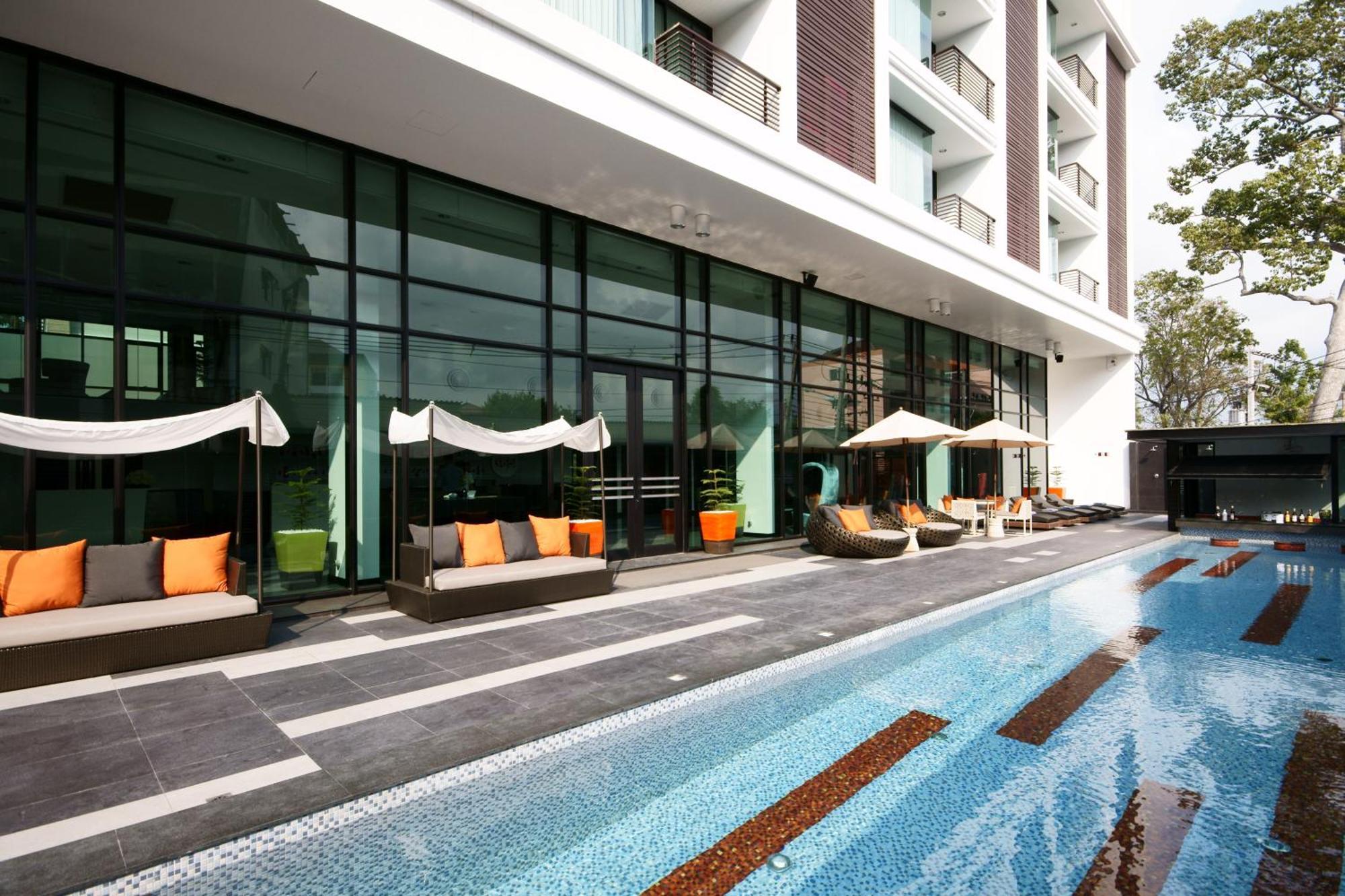 Tsix5 Hotel Паттая Екстер'єр фото