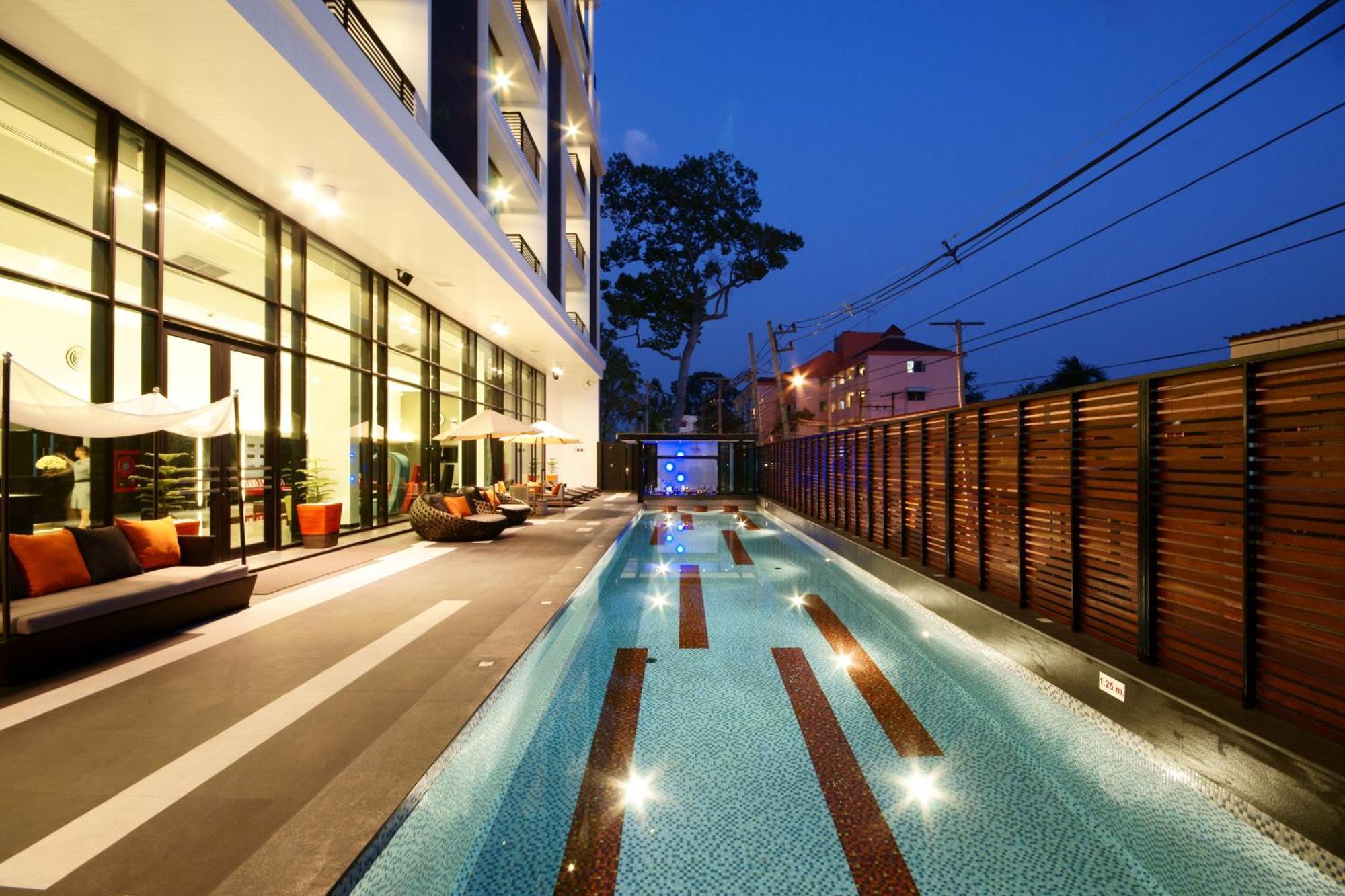 Tsix5 Hotel Паттая Екстер'єр фото