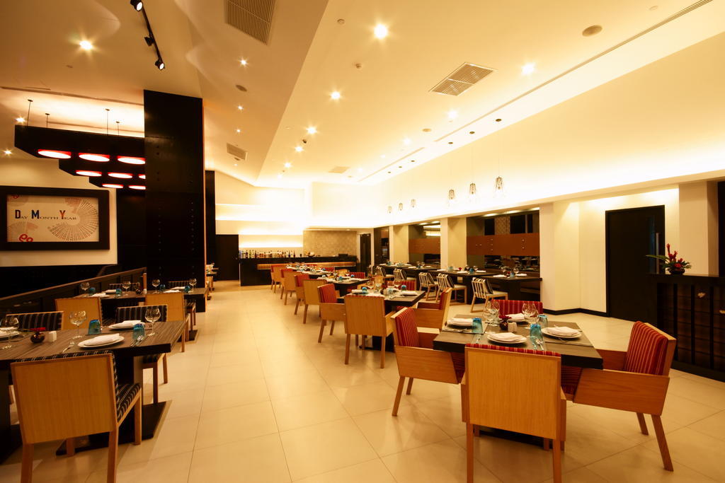 Tsix5 Hotel Паттая Екстер'єр фото