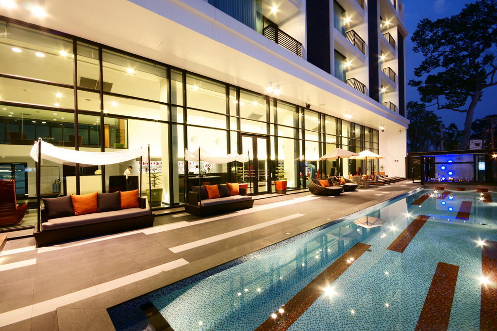 Tsix5 Hotel Паттая Екстер'єр фото