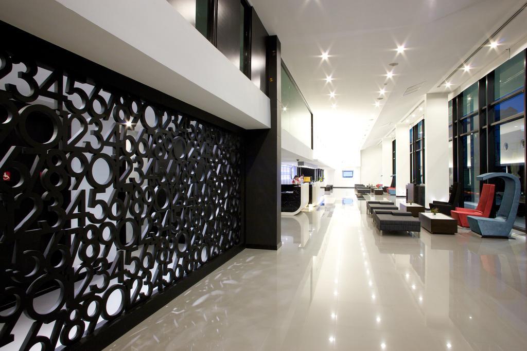 Tsix5 Hotel Паттая Екстер'єр фото