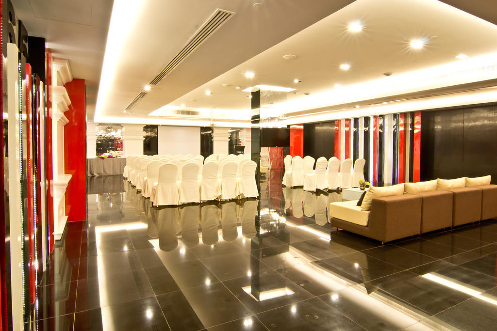 Tsix5 Hotel Паттая Екстер'єр фото