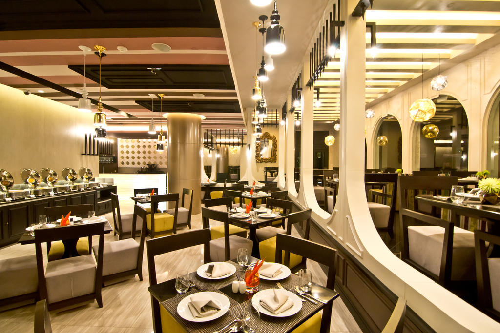 Tsix5 Hotel Паттая Екстер'єр фото