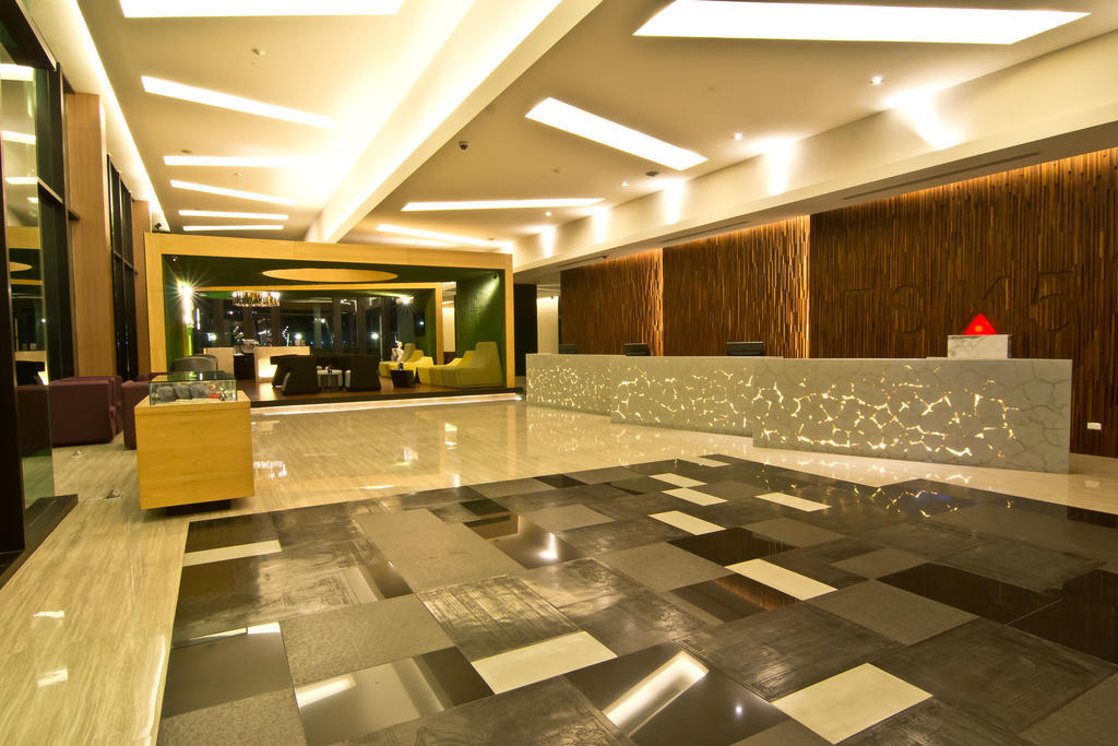 Tsix5 Hotel Паттая Екстер'єр фото