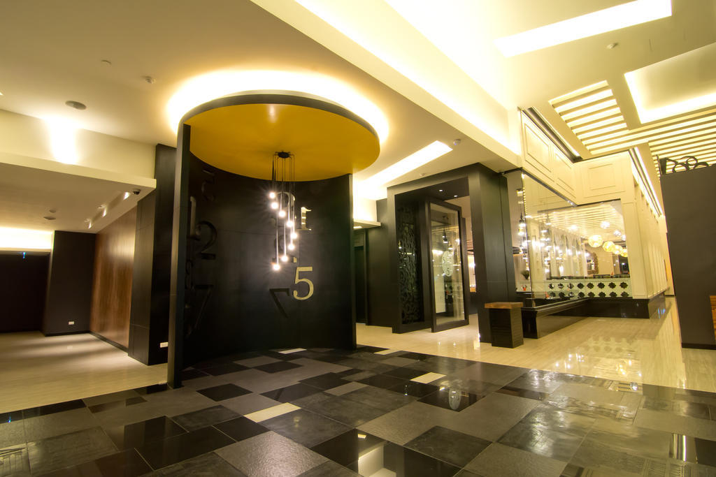 Tsix5 Hotel Паттая Екстер'єр фото